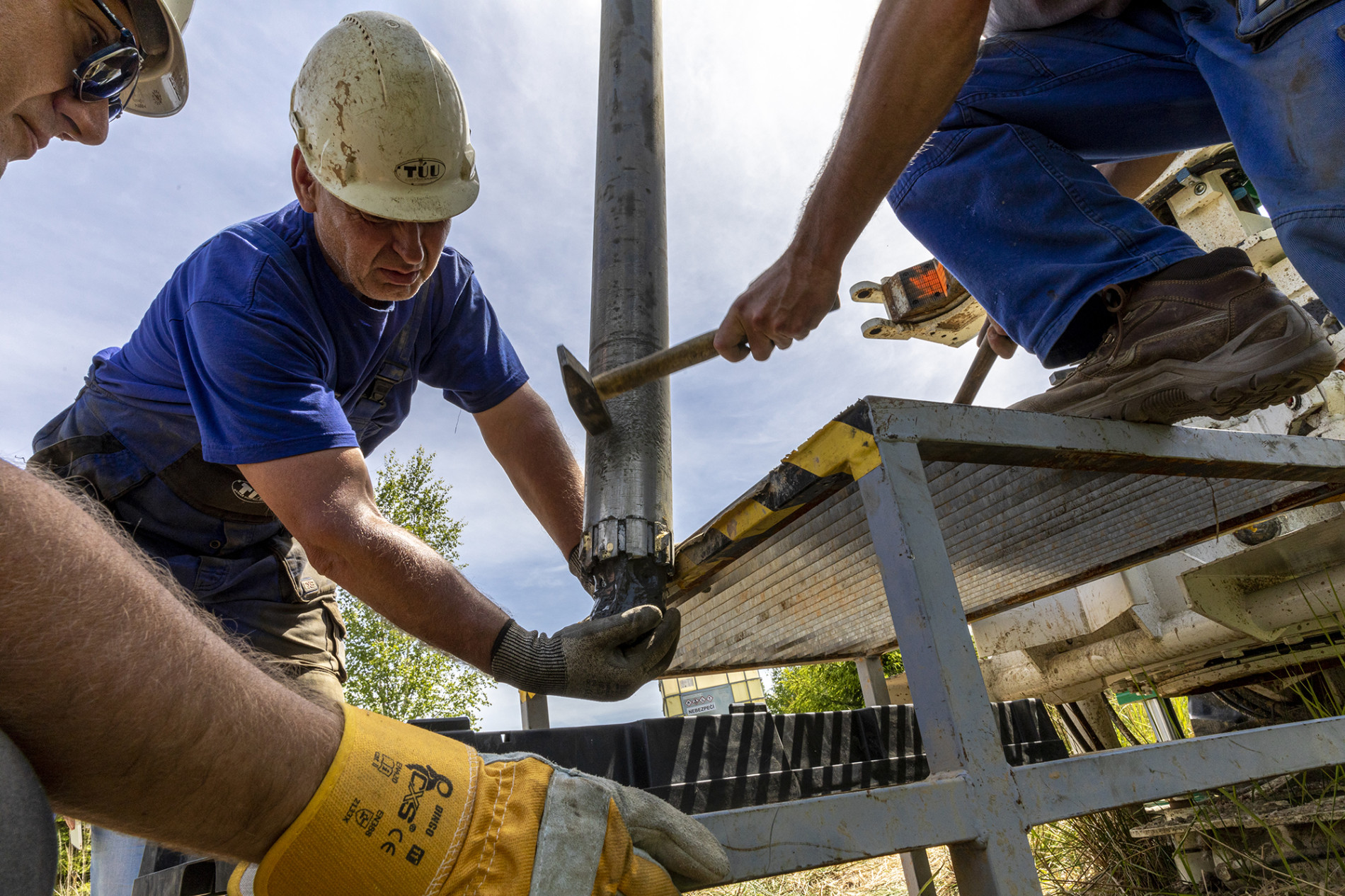 Vrtné práce na odkališti ve Zlatých Horách